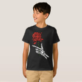 赤いバラを持ったスケルトンハンド Tシャツ (正面フル)