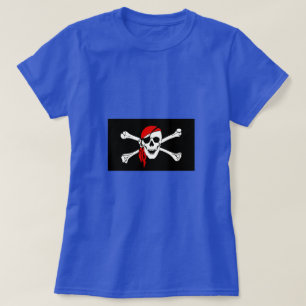 赤いバンダナとの海賊どくろ印 Tシャツ