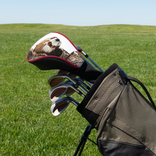 赤いパンダが木の幹からのぞいている ゴルフヘッドカバー (インサイチュ)