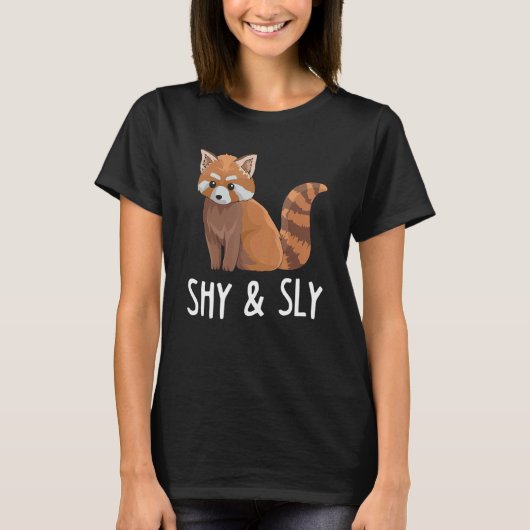 赤いパンダの専門家に恥ずかしがり屋で狡猾な Tシャツ (正面)