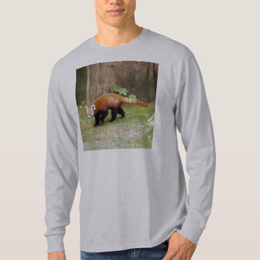 赤いパンダ042のTシャツ Tシャツ (正面)