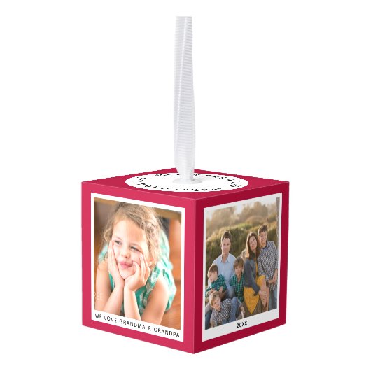 赤いパーソナライズされた祖父母のクリスマス写真 キューブオーナメント (裏面アングル)