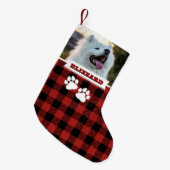 赤いパーソナライズされた素朴バッファローの犬の名前の写真 スモールクリスマスストッキング (正面 (吊り時))