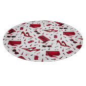 赤いヒール、ファッションアクセサリーパターン。 カッティングボード (角)