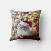 赤いビンテージの椅子に座るクリスマスのラグドール猫 クッション (裏面)