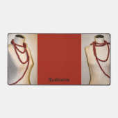 赤いビーズファッショニスタオンファッションマネキンファッション デスクマット (正面)