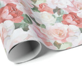 赤いピンクと白いバラの花のブライダルシャワー ラッピングペーパー (ロールコーナー)