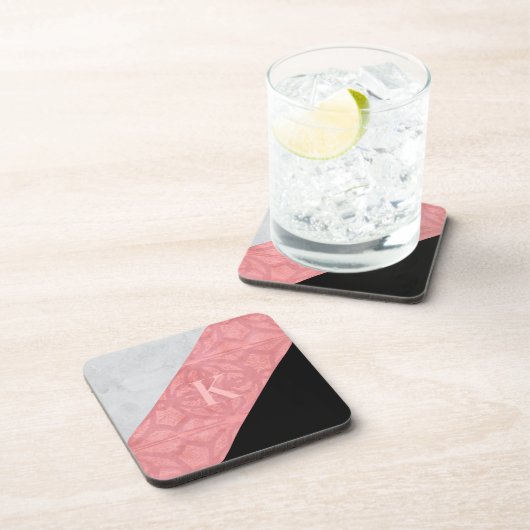 赤いピンクのろうけつ染めとグレーの水色の文字 コースター (右側)