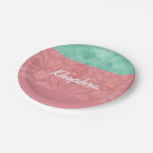 赤いピンクのろうけつ染めと青い水の色名 ペーパープレート (アングル)