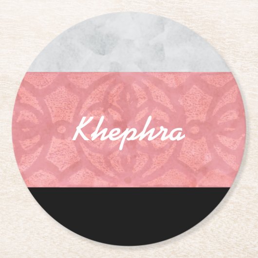 赤いピンクのろうけつ染めグレーの水の色と名前 ラウンドペーパーコースター (正面)