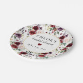 赤いピンクのバラの花のウェディングシャワー ペーパープレート (アングル)