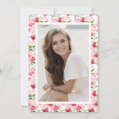 赤いピンクの花の卒業パーティー 招待状 (裏面)