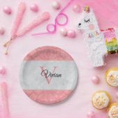 赤いピンクろうけつ染めと灰色の水モノグラムの色 ペーパープレート (パーティー)