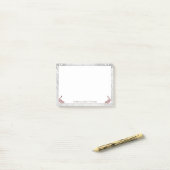 赤いピーコックのメモ ポストイット (デスク上)