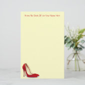 赤いファッションのハイヒールポンプはカスタムな言葉遣いに蹄鉄を打ちます 便箋 (スタンド正面)