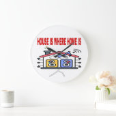 赤いフォントのHOME IS WHERE HOUSE IS ラージ壁時計 (ホーム)