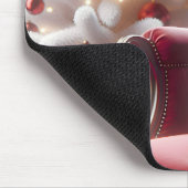 赤いフランスの椅子に黒いブルドッグ マウスパッド (コーナー)