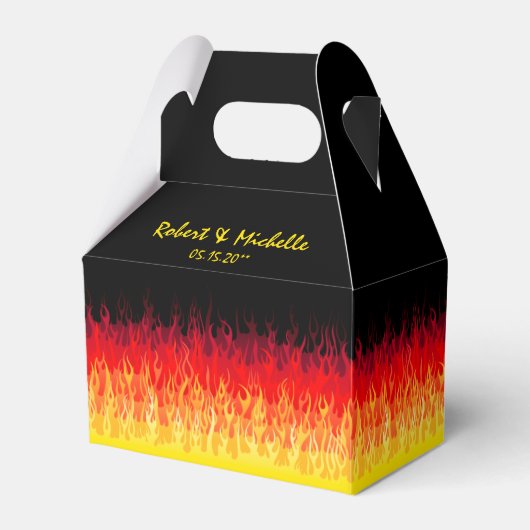 赤いフ改造レイズ フェイバーボックス (正面サイド)