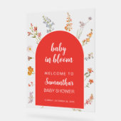 赤いベビーの開花ガールシャワーウェルカムワイルドフラワー アクリルサイン (傾斜)