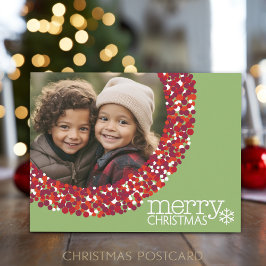 赤いベリーのクリスマスリースのフレーム付き写真 シーズンポストカード