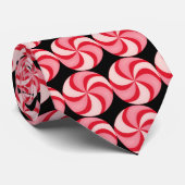 赤いペパーミントの渦巻のタイ ネクタイ (ロール)