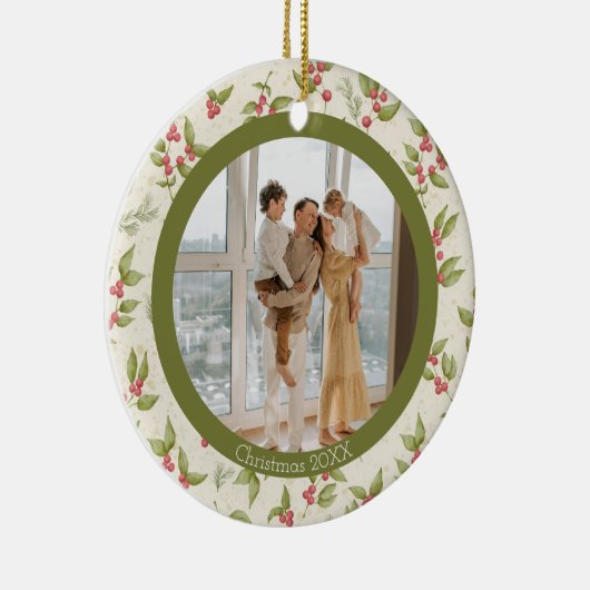 赤いホリエレガントーの果実グリーンフレームファミリーフォト セラミックオーナメント (右)