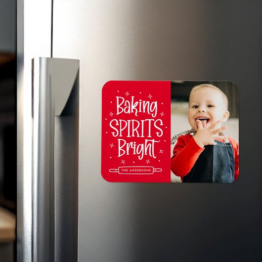 赤いホリデー写真「Baking Spirits Bright」 マグネット