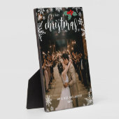 赤いホリーデコレーションの雪の結晶　結婚1周年記念のクリスマス写真 フォトプラーク (側面)