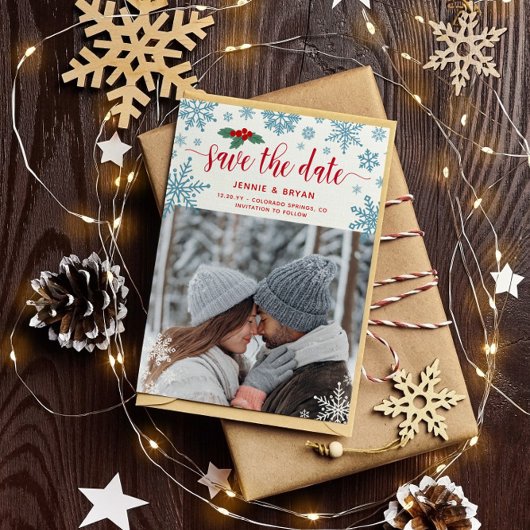 赤いホリーブルーの雪の結晶の写真クリスマス結婚の写真 セーブザデート