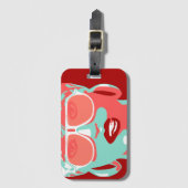 赤いポップ・アートの唇をかむ白いサングラスのアートウーマン ラゲッジタグ (正面縦)