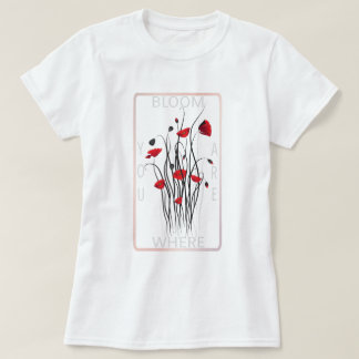 赤いポピーの花のフラワーモダンアート Tシャツ