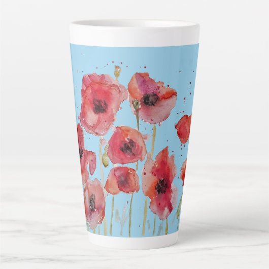赤いポピーの青い水の色ポピーのアートマグ カフェラテマグ (正面)