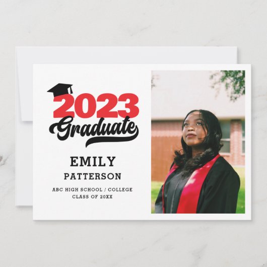赤いモダンスクリプエレガントト写真の卒業 招待状 (正面)