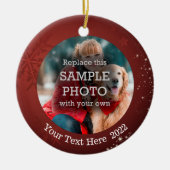 赤いモダンスノーフレーク星2枚フォト セラミックオーナメント (正面)