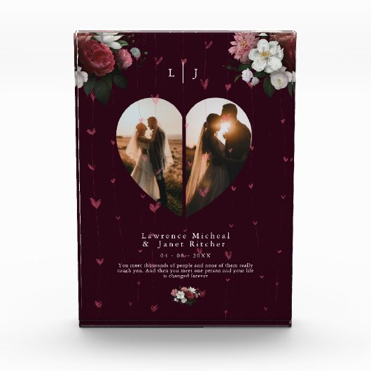 赤いモダンハートの形の贈り物 フォトブロック (正面)