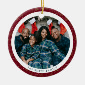 赤いモダン家族の写真にラインアートクリスマスツリー セラミックオーナメント (正面)
