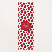 赤いラディバグパタパーソナライズされたーン ヨガマット (正面)