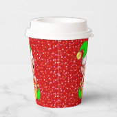 赤いラメの上の可愛いクリスマスエルフ 紙コップ (右)