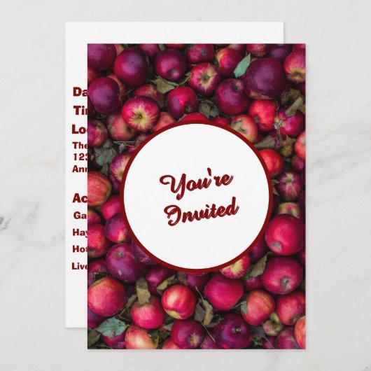 赤いリンゴのパーティー カスタマイズ可能 招待状 (正面/裏面)