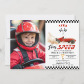 赤いレースカーが必要4速4th誕生日の写真 招待状 (正面)