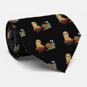 赤いワゴンの怠惰を引っ張っているかわいいかたつむり ネクタイ (ロール)