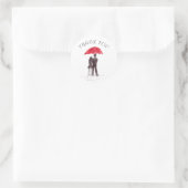 赤い傘のロマンチックなカップルとの愛のカップル ラウンドシール (バッグ)