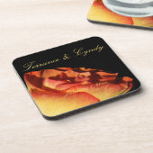 赤い先端の黄色いバラのパーソナル結婚ズ コースター (左側)