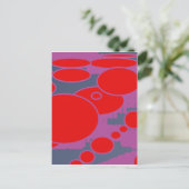 赤い円とダークブルーの紫の抽象芸術アート ポストカード (スタンド正面)