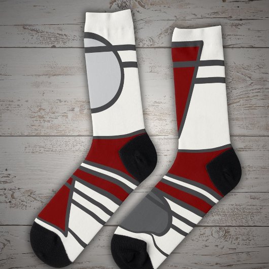 赤い円、三角形、および2つのブロック ソックス