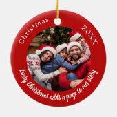 赤い写真の家族の物語の引用文クリスマス セラミックオーナメント (裏面)
