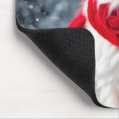 赤い冬のスカーフをした白猫 マウスパッド (コーナー)