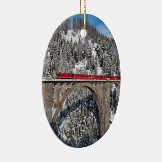 赤い列車のマツ雪で覆われた山スイス連邦共和国 セラミックオーナメント (右)
