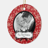 赤い初めてのクリスマスの写真のオーナメントの雪片 セラミックオーナメント (左)