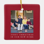 赤い初めてのクリスマスの新しいホーム写真 セラミックオーナメント (正面)
